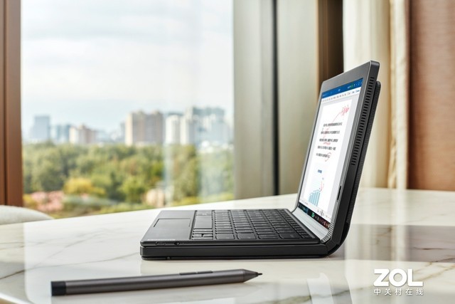 全球首款折叠屏笔记本 ThinkPad X1 Fold惊艳上市 