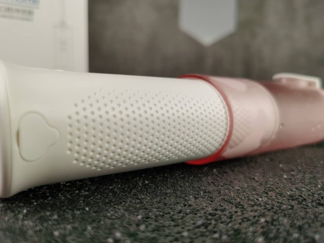 清洁齿缝就在一瞬间 海尔便携式口腔冲洗器图赏