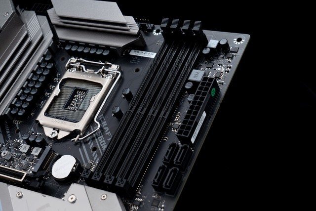 ߶ϵ uiCraft B560M WiFi 11 
