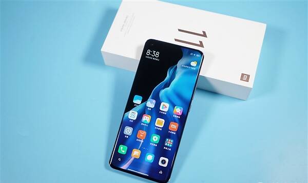 小米11烟紫色开箱图赏成为这条gai最靓的仔