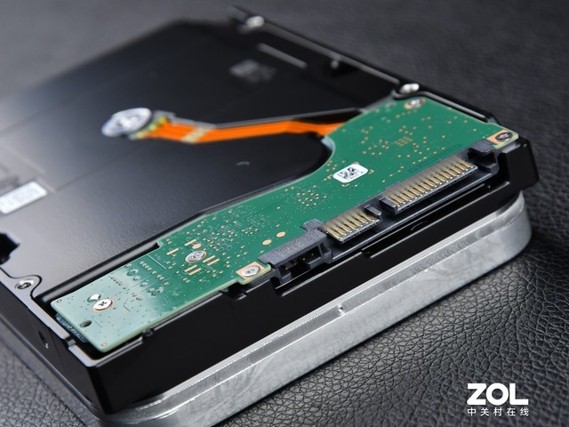 新一代旗舰级企业硬盘 希捷银河Exos X20 20TB评测 