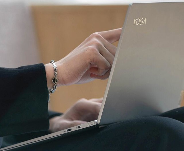 ƽ����Macbook Pro��Windows Pro 8ǧ�ⶥ ̼��ά/OLEDӦ�о��� 