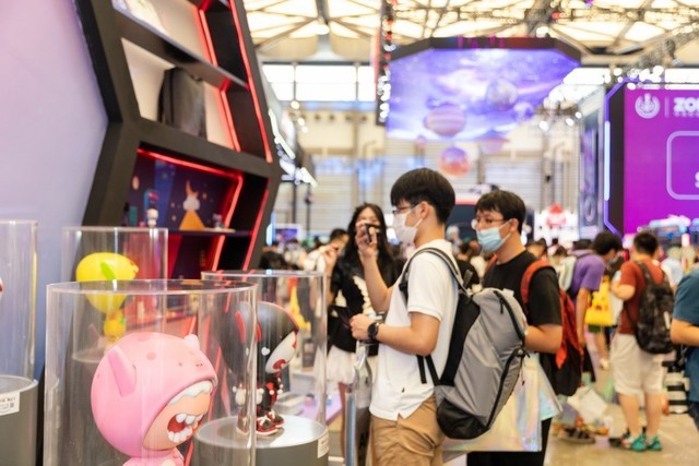 就是要玩爽 联想小新的搏与乐 