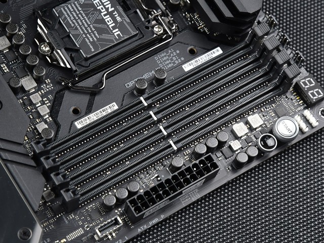  ˶ ROG MAXIMUS XIII HEROͼ