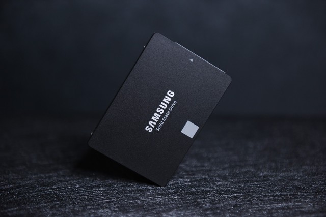 870 EVO SSDͼͣ4TB