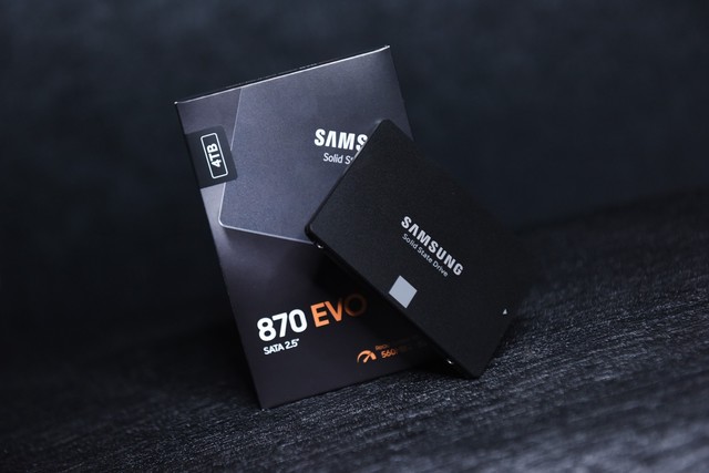 870 EVO SSDͼͣ4TB