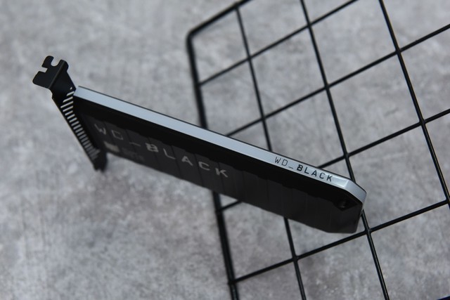 WD_BLACK AN1500չ SSDͼ ݻ