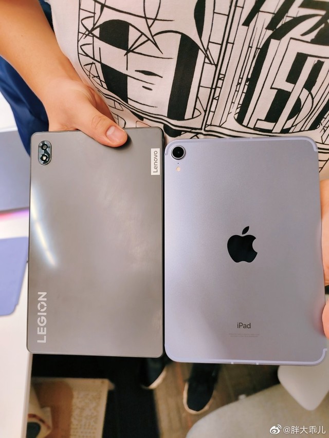 联想拯救者游戏平板/iPad mini 6对比图出炉