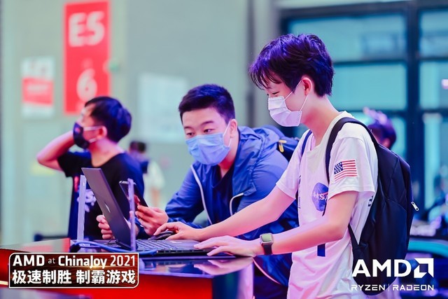 HP暗影精灵7闪亮登场AMD超威卓越平台ChinaJoy现场秀
