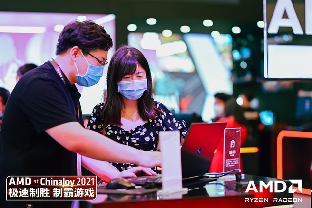 HP暗影精灵7闪亮登场AMD超威卓越平台ChinaJoy现场秀