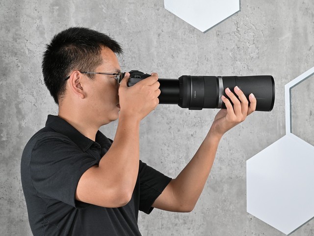 佳能800mm超远摄定焦镜头 售价仅4199元