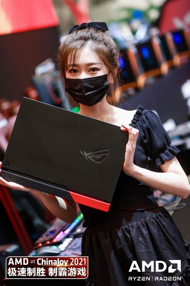 ROG ħ�� 5R��Ϸ��ChinaJoy���� �������� 12999Ԫ 