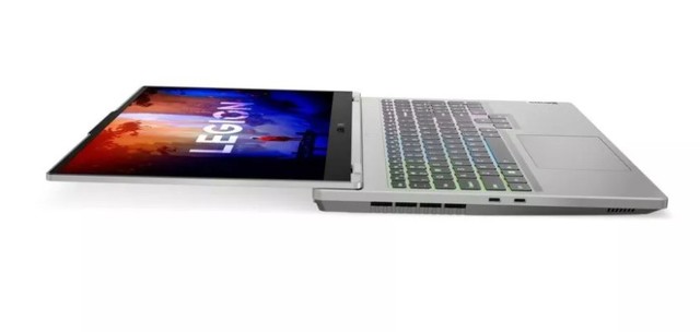 ����Legion 5 Pro��Ϸ������ ɢ������ɫ֮һ 