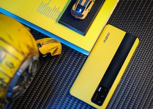 骁龙 888 加持，realme GT 现身 Geekbench 