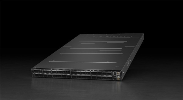 NVIDIA发布Quantum-2网络平台:570亿晶体管、网速超50Tbit/s