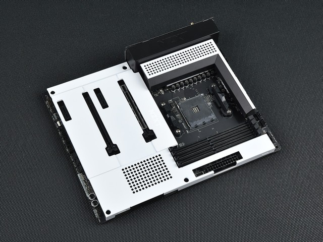 Ϊһ NZXT N7 B550ͼ