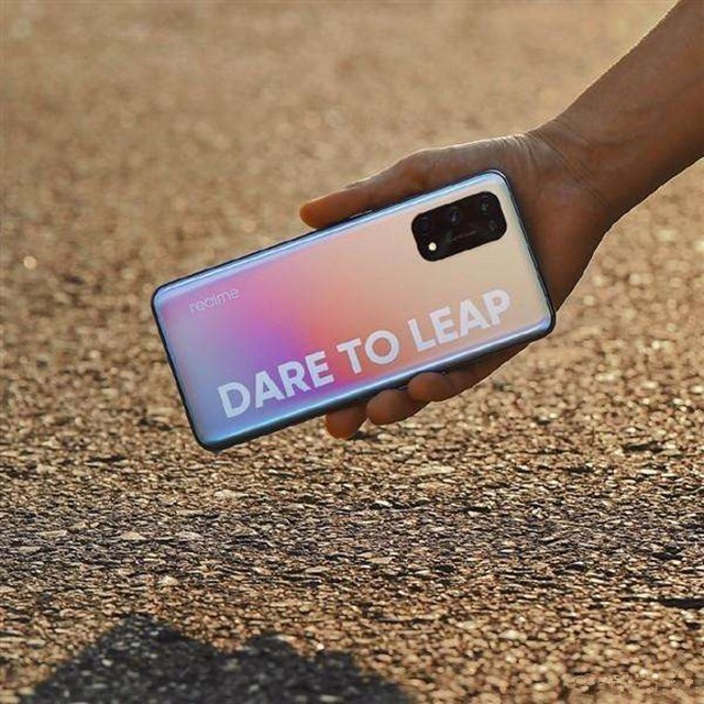 ݴrealme X7 ProҰ ׷䱸ͨ860 