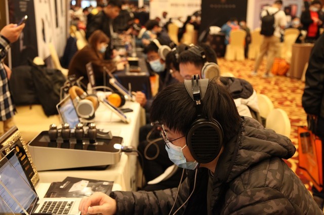 HiFiMANЯHE-R10ȾϺչ