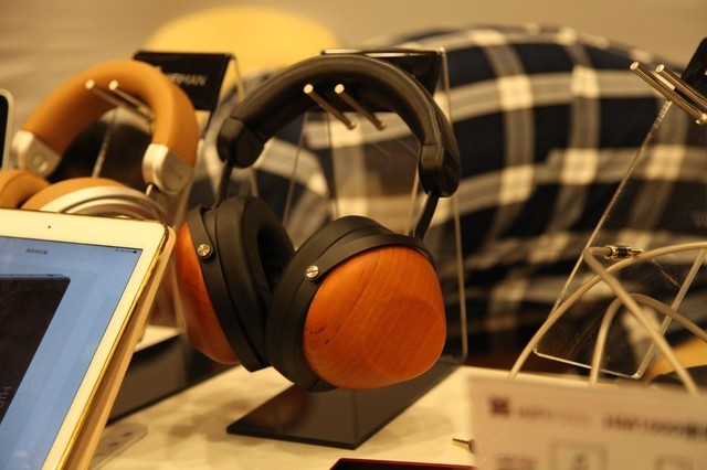 HiFiMANЯHE-R10ȾϺչ