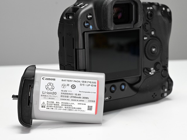【有料评测】速度 精度 灵敏度 佳能EOS R3相机评测 