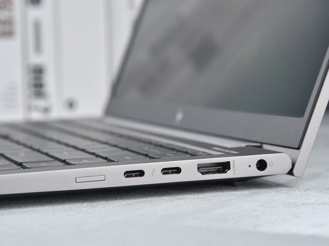 Ƽں HP Zbook Firefly G8ͷ 