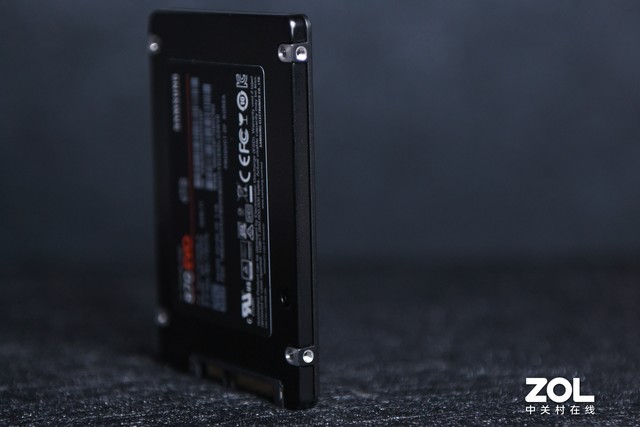 三星870 EVO 4TB SSD首测：满足当下 迎合未来 