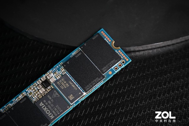 铠侠EXCERIA PRO PCIe4.0固态硬盘评测：7.4GB/s的秘密 