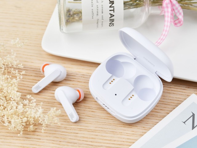 󳧳ƷƷ JBL LIVE PRO+߶