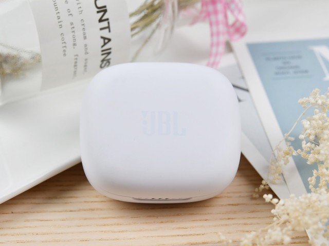 󳧳ƷƷ JBL LIVE PRO+߶