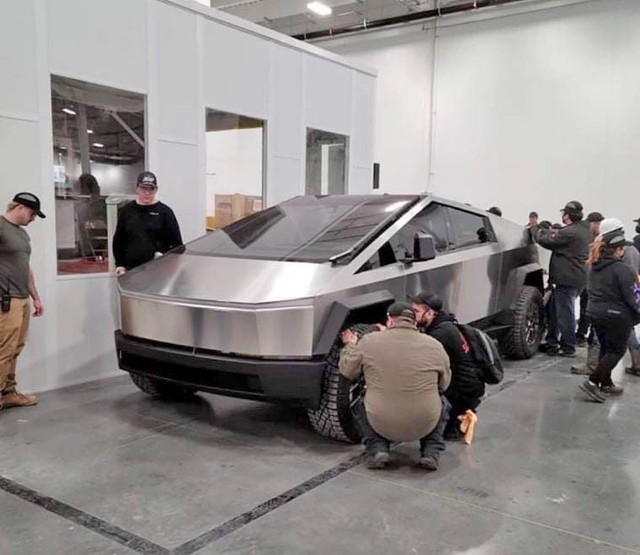 特斯拉cybertruck皮卡实车高清照首曝光