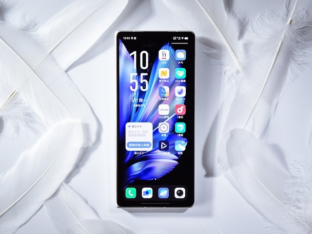  Vivo X Fold3 has a good appearance. What kind of folding screen is lighter and thinner than the straight board machine?