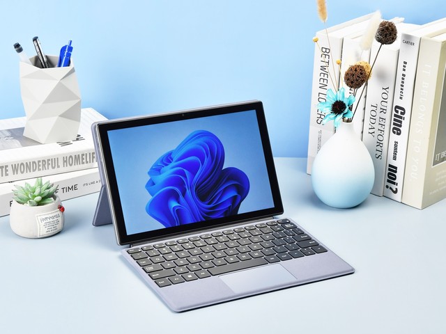 颜值、实力并存 中柏EZPad V10成办公娱乐好帮手