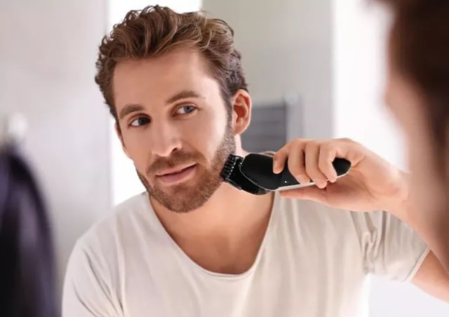 2023年了，为什么电动剃须刀还不能完全淘汰手动剃须刀？