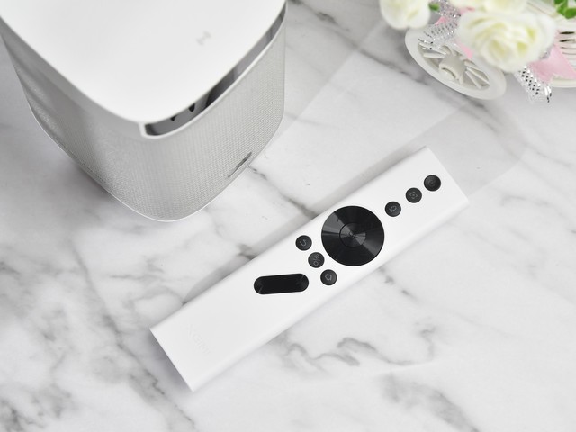 可充电式智能投影 极米play特别版颜值超高