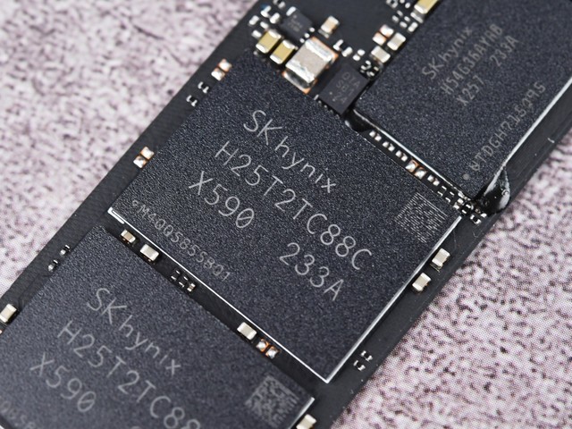 高性能与可靠并存 Solidigm P44 Pro固态硬盘评测