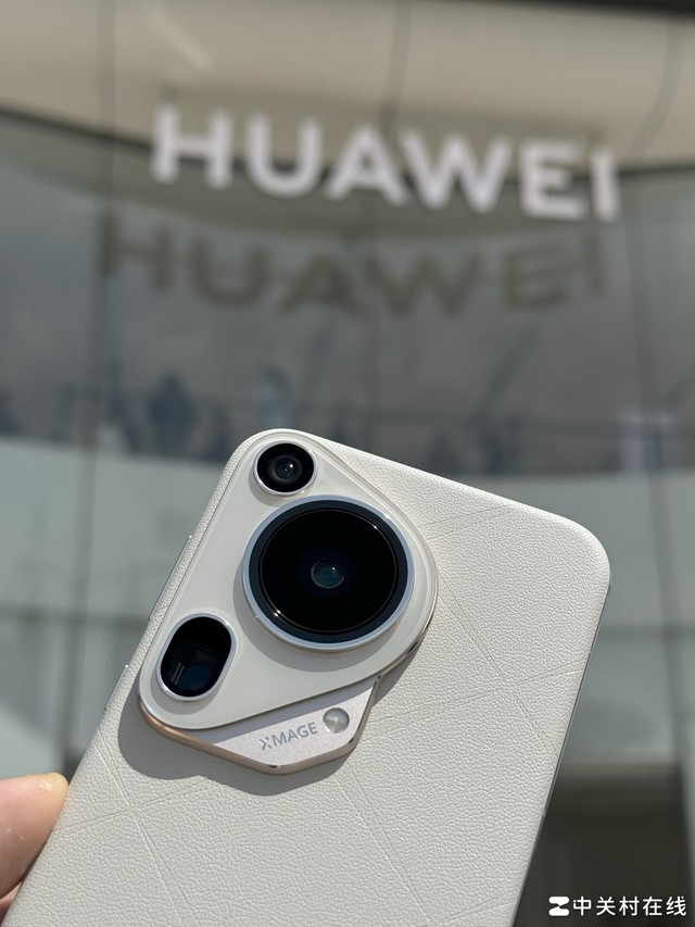  Huawei Pura 70 Ultra open box experience: more like a 9999 yuan Huawei camera