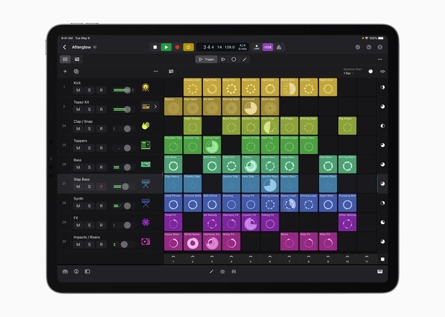 Apple  iPad  Final Cut Pro  Logic Pro