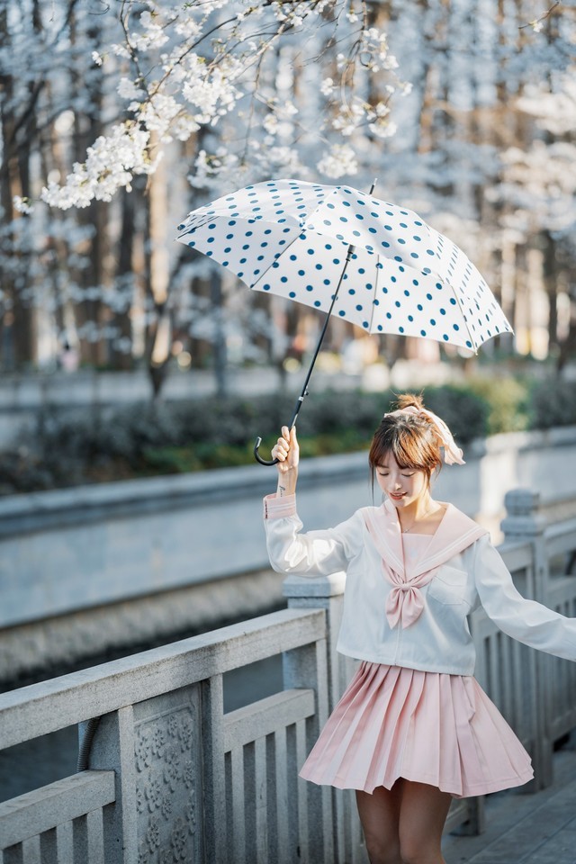첻ܴӣ ῵Z f+Z 85mm f/1.8 Sʵ