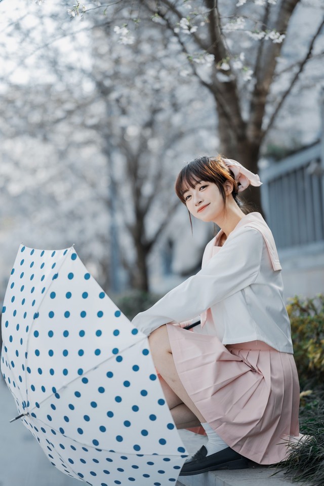  Cherry Blossom Statue in Spring Nikon Z f+Z 85mm f/1.8 S Live Shooting Experience