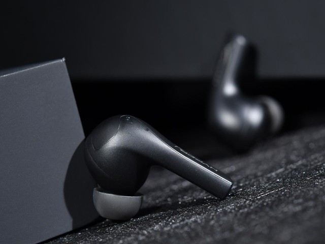 【有料评测】HyperX天际真无线游戏耳机：多平台适用 游戏影音双修