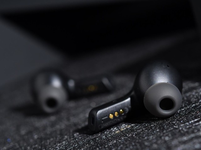 【有料评测】HyperX天际真无线游戏耳机：多平台适用 游戏影音双修