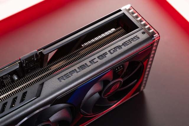 ROG STRIX RTX4090D BTFԿԸ߽ս