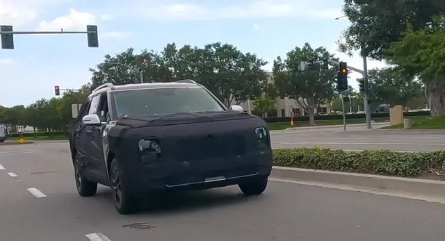 全新现代旗舰suv帕里斯帝测试车曝光