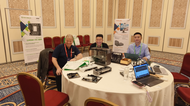 uIntel LOEM Summit 2023   u屸ܹʿͻϿ