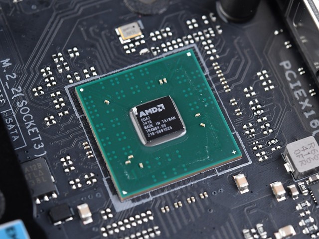 չ ˶ROG CROSSHAIR X870E HEROͼ