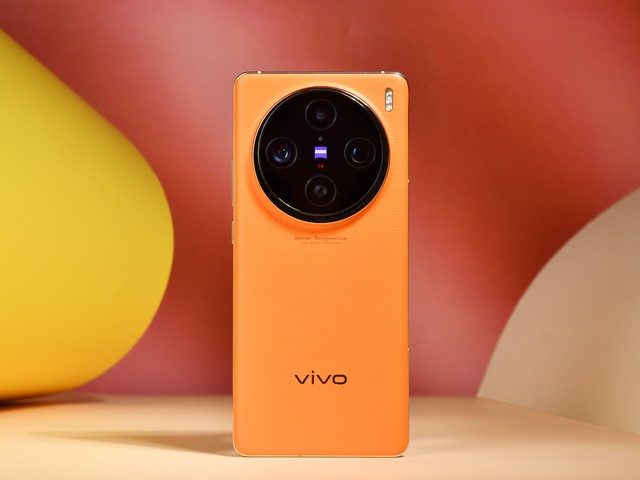 vivo X100系列正式开售，年度影像旗舰3999元起
