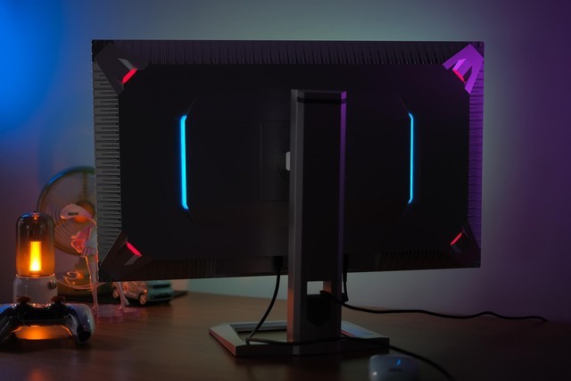 玩游戏独显RTX3080、RTX4090还卡?千万不要忽略了显示器这个因素