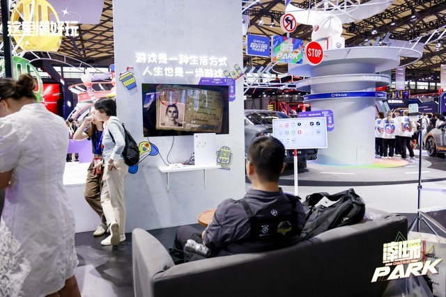KTC游戏显示器家族亮相ChinaJoy 视觉冲击震撼全场