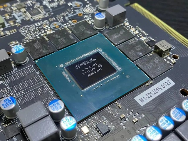 AIʱ٣ GeForce RTX 4070 Ti ǼüOCAI