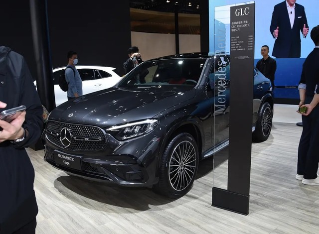 新奔驰glc轿跑suv来了售价48955660万元